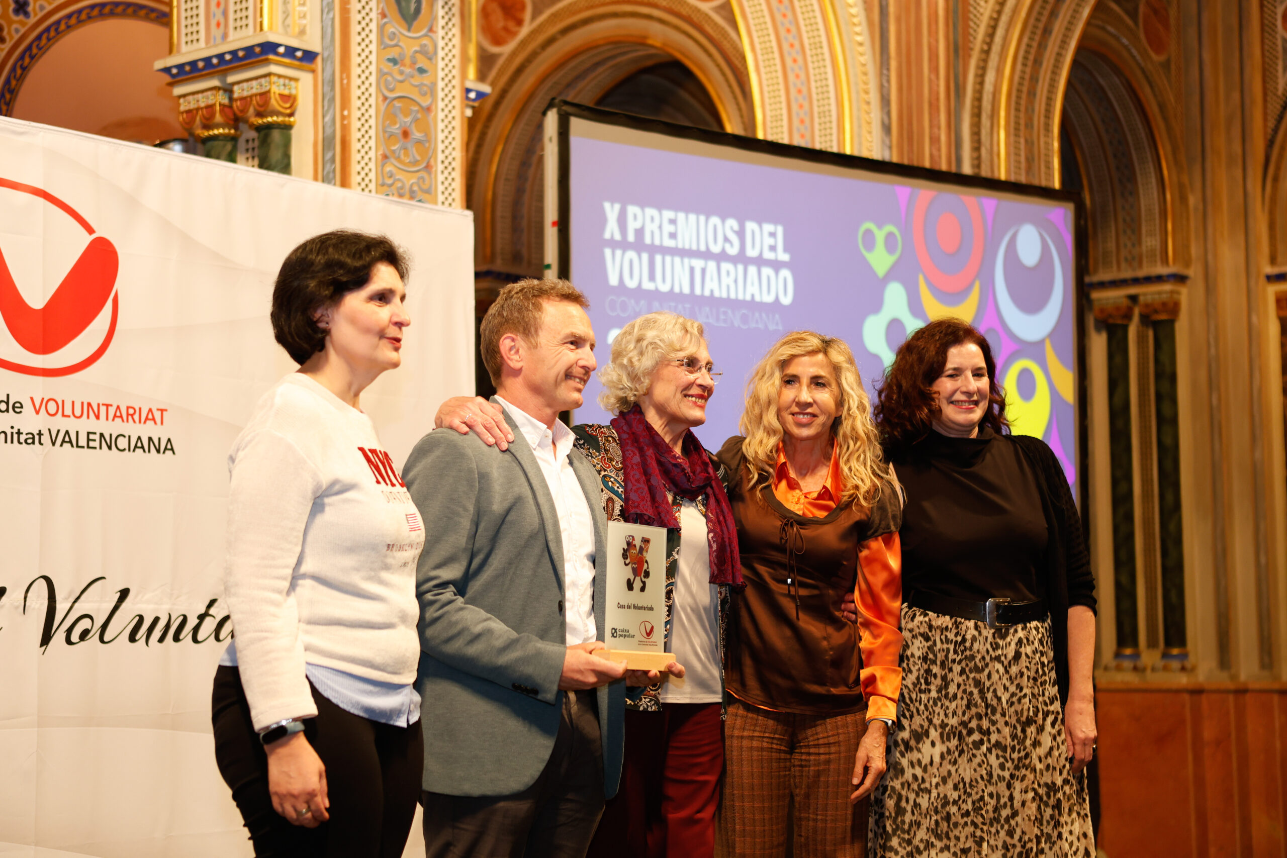 Amics de la Gent Major recibe el Premio Especial de la Casa del Voluntariado y el Ayuntamiento de València